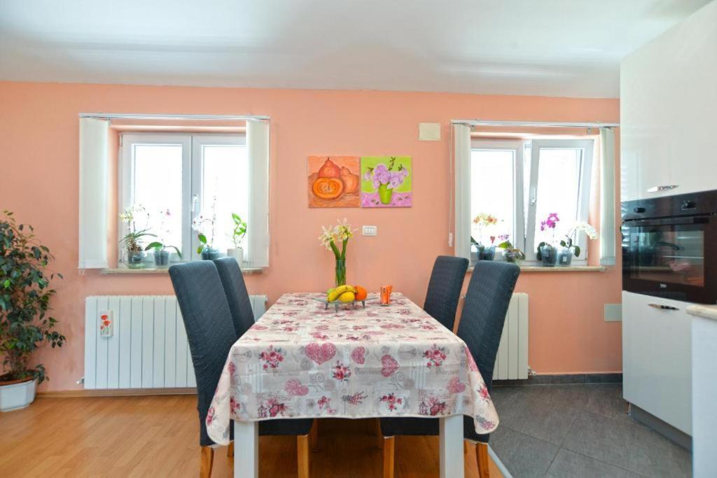 Apartman Eda Pula Exterior foto